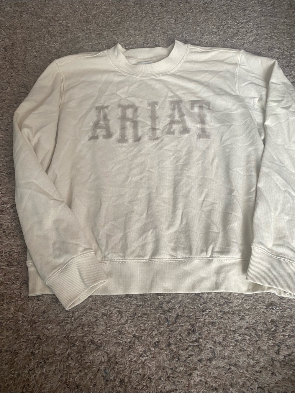 Ariat Cream Crewneck Sweatshirt with Tonal Logo NWOT